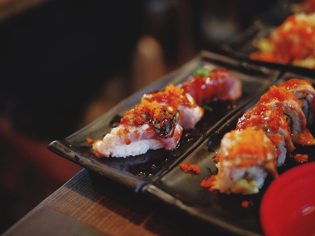 sushi, food, shrimp-2583775.jpg